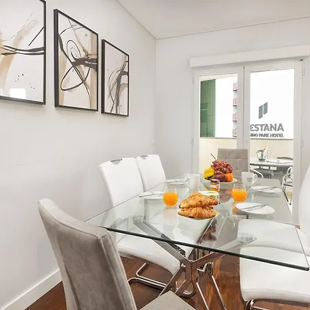 Premium Avenue Two Bedrooms דירה *