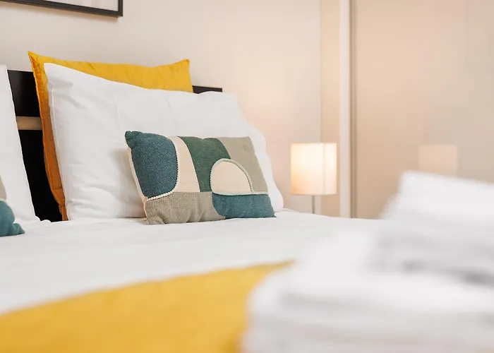 Premium Avenue Two Bedrooms *