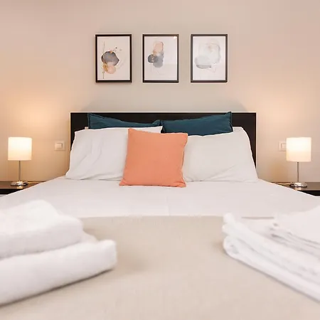 Premium Avenue Two Bedrooms *