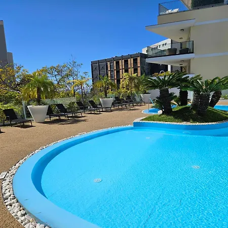 Premium Avenue Two Bedrooms *