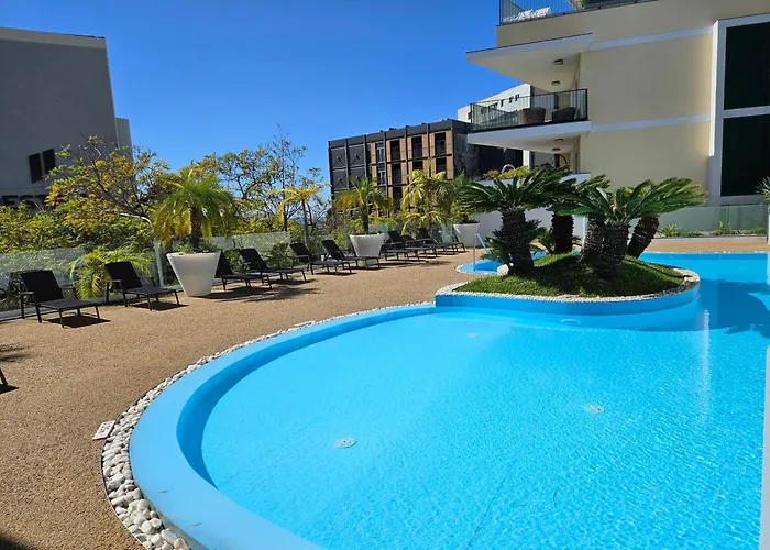 Premium Avenue Two Bedrooms *