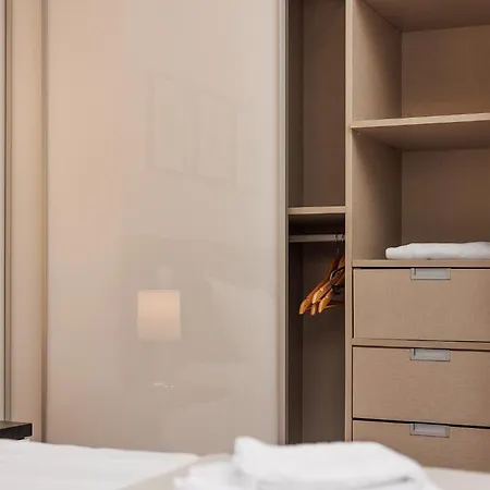 Premium Avenue Two Bedrooms 公寓