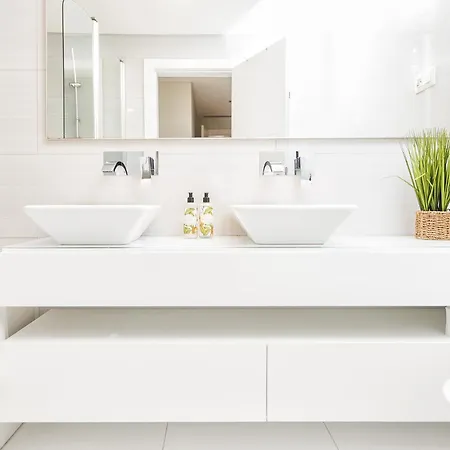 Premium Avenue Two Bedrooms *