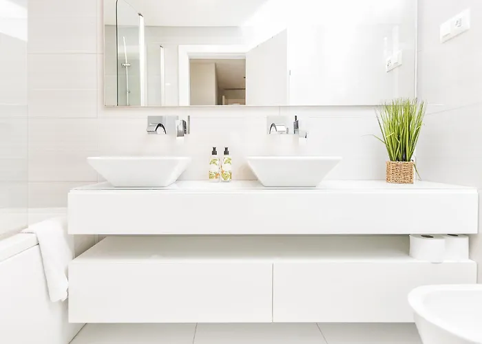 Premium Avenue Two Bedrooms *